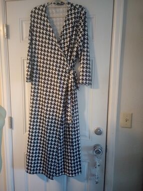 Bloomchic Houndstooth Wrap Dress Long Sleeve Midi Plus Size 16